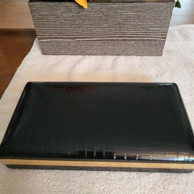 CUFFLINKS, TIE CLASP AND JEWELRY BOX