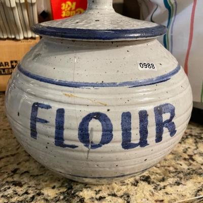Flour stoneware