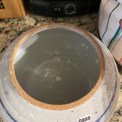 Flour stoneware