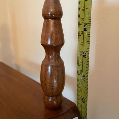 Corner shelf
