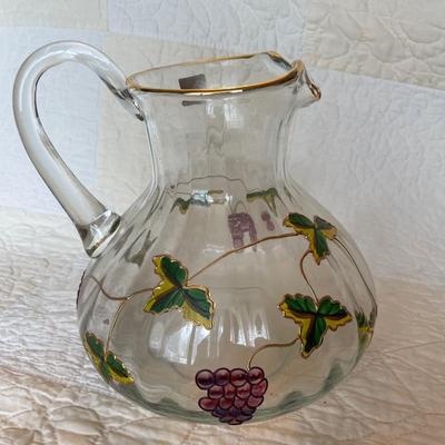 Art nouveau Victorian grape clusters vines