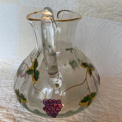 Art nouveau Victorian grape clusters vines