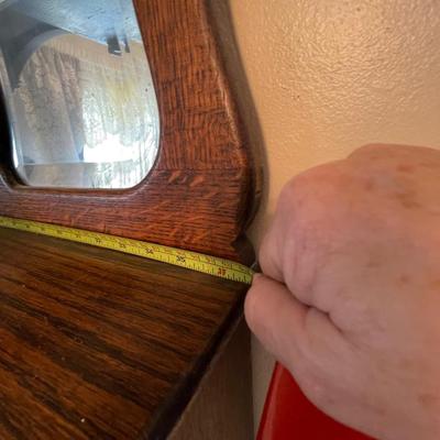 Curved glass bow front curio cabinet