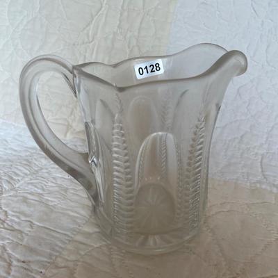 Clear glass tankard pitcher