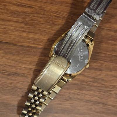 SEIKO Day Date Gold Tone Watch