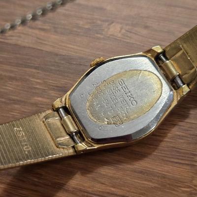 SEIKO Gold Tone Watch