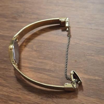 SEIKO Gold Tone Watch