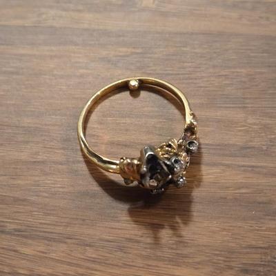 Antique 14k Gold Ring with Diamonds