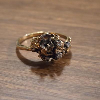 Antique 14k Gold Ring with Diamonds