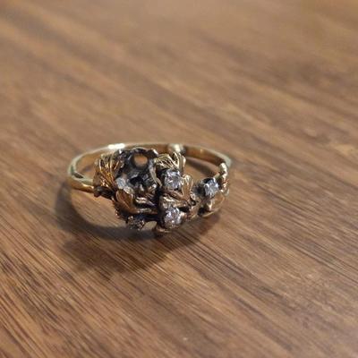 Antique 14k Gold Ring with Diamonds