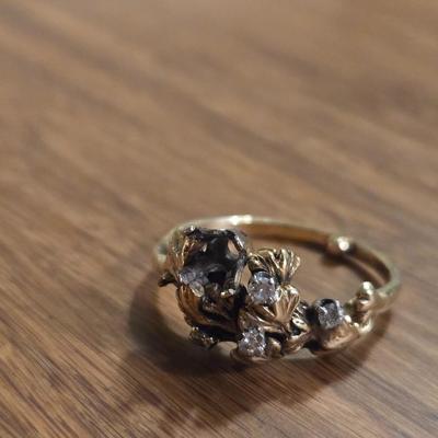 Antique 14k Gold Ring with Diamonds