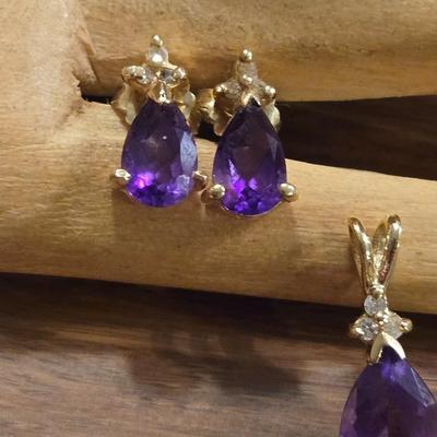 14k Gold Amethyst & Diamond Pendant and Earrings
