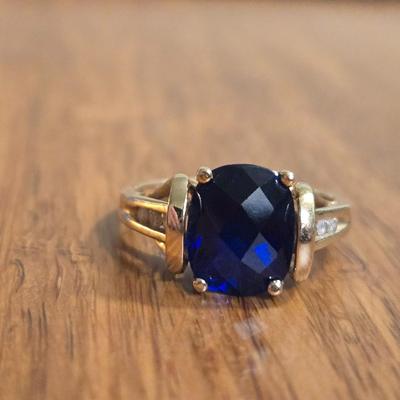 10k Gold, Sapphire, & Diamond Ring