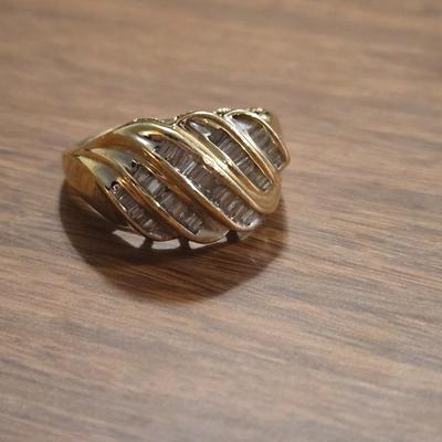 14k Gold and Diamond Ring