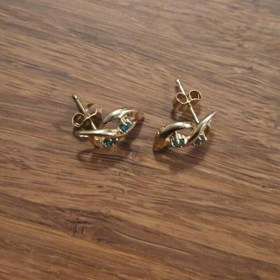 10k Gold and Emerald Earrings
