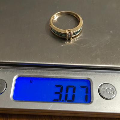 14k Gold, Emerald, & Diamond Ring