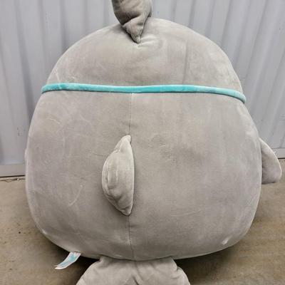 Stuffies: Disney & Squishmallow