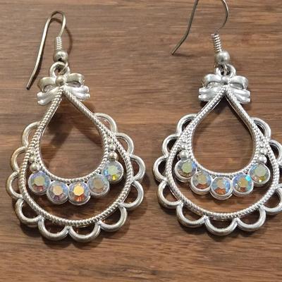 (3) Silver Tone Fashion Earrings