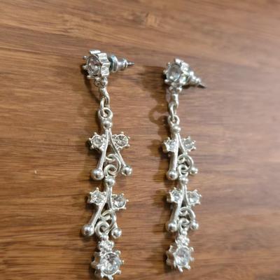 Silver Tone and Clear Crystals Necklace & Earrings Set