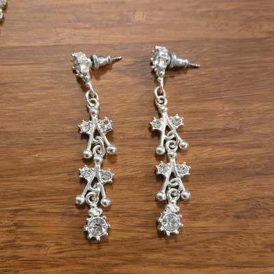 Silver Tone and Clear Crystals Necklace & Earrings Set