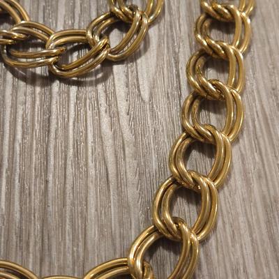 Gold Tone Necklace and Bracelet Set