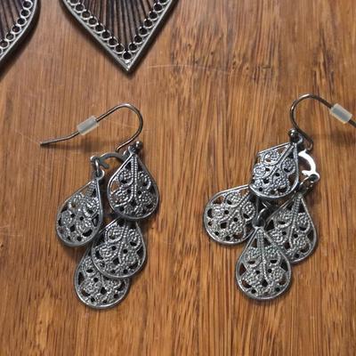 (2) Silver Tone Earrings