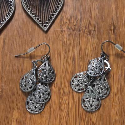 (2) Silver Tone Earrings