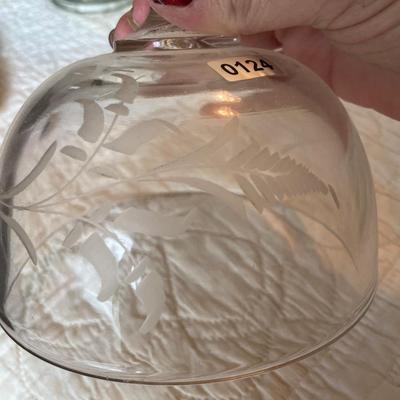 Covered butter dish