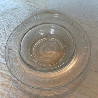 Covered butter dish