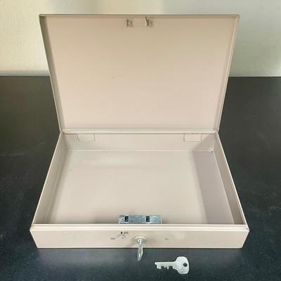 Lockable Metal Box Cash Box