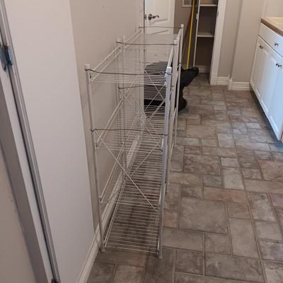 2 WIRE METAL SHELVES
