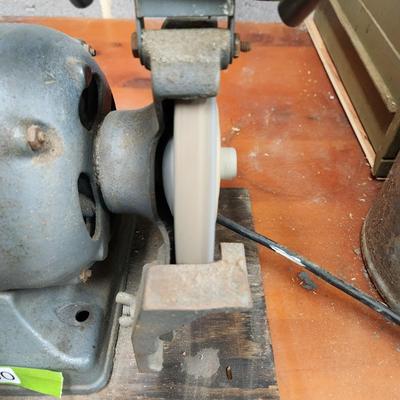 Dunlap 1/4" HP Bench Grinder Tested working