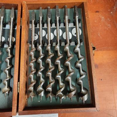2 Boxes Irwin Drill Bites