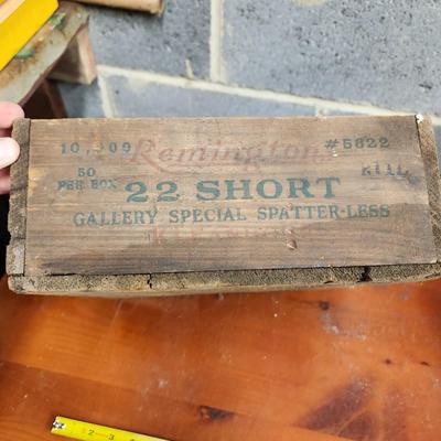 Remington 22 Short Wooden Ammo box Gallery Special Spatter-less