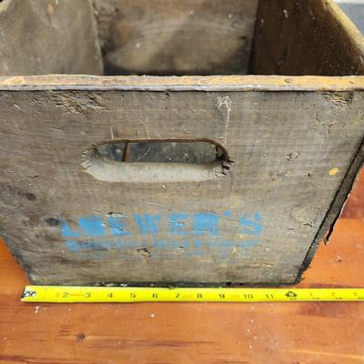 Loewer's Premium Beer & Ale New York City Wooden Crate 1940's