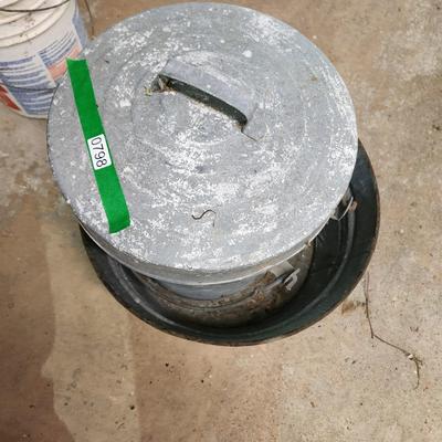 Lot of Various Sizes Galvanized Cans, Funnel
