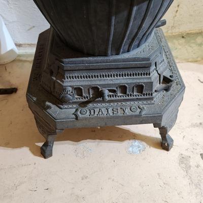 Mount Penn Stove Works Reading PA Daisy N0. 11 Potbelly Stove
