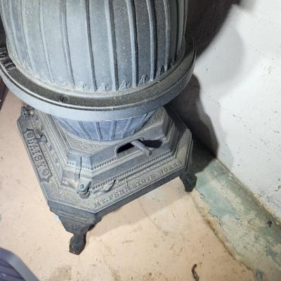Mount Penn Stove Works Reading PA Daisy N0. 11 Potbelly Stove