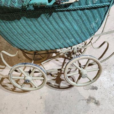 Vintage Wicker Baby Doll Carriage