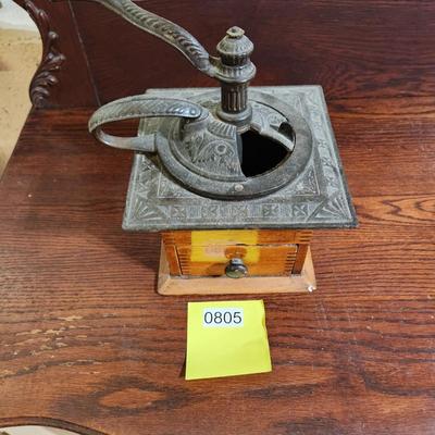 2 Vintage Coffee Grinder