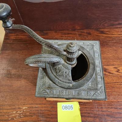 2 Vintage Coffee Grinder