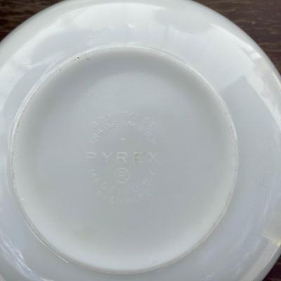 Pyrex & miscellaneous items