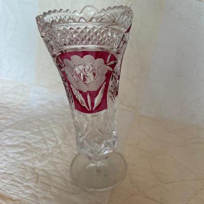 Lead crystal diamond cut saw tooth edge vase