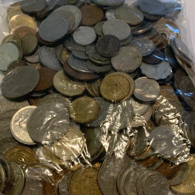 Large Lot - Foreign Coins - Lot 56