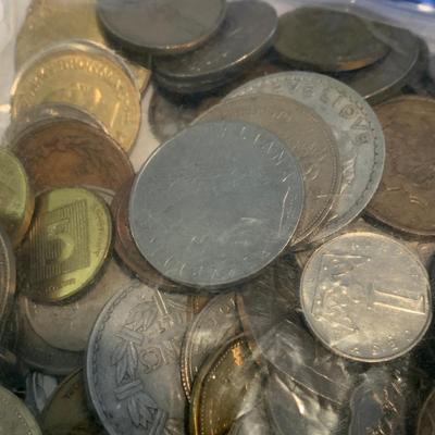 Large Lot - Foreign Coins - Lot 56