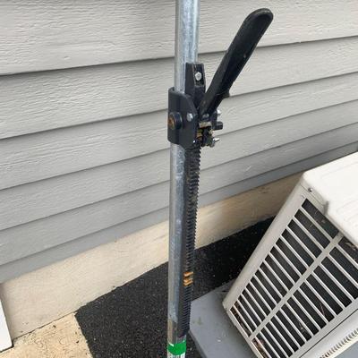 Truck / Van Tension Secure Bar