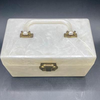 Vintage Lucite Travel Case Pearlesent