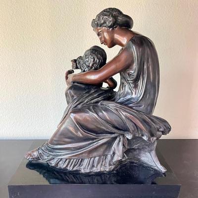 Bronze-look Resin Mantle Sculpture Statue Figure Madonna Cherub