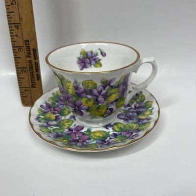Purple Violet Flowers Teacup & Saucer Crown Trent Staffordshire England