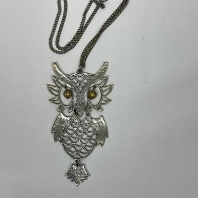 Vintage Owl Pendant Silver Tone Articulating